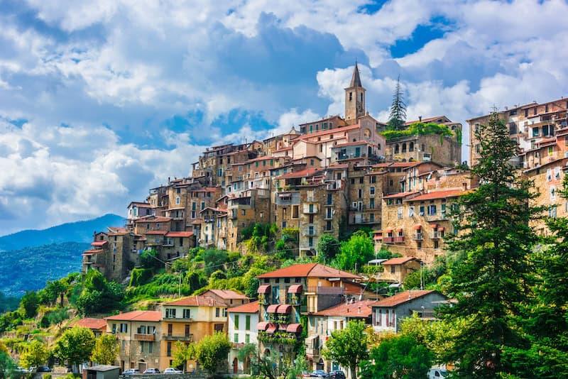 Sanremo e la Valle Armea: un itinerario tra mare, colline e autenticità