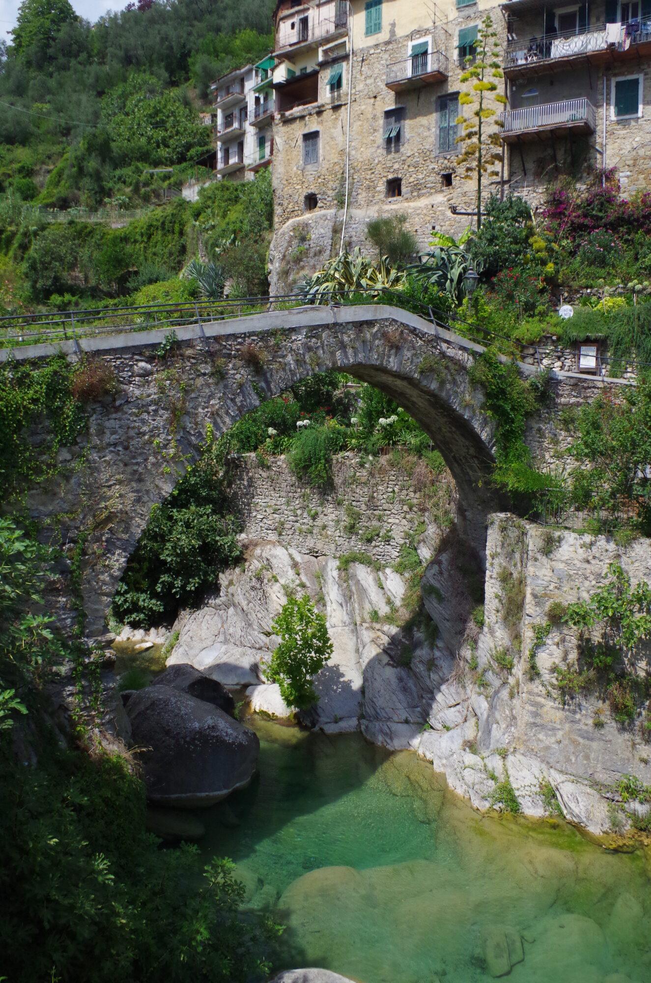 Torrente Barbaira e Ponte Paù: natura e sentieri a Rocchetta Nervina